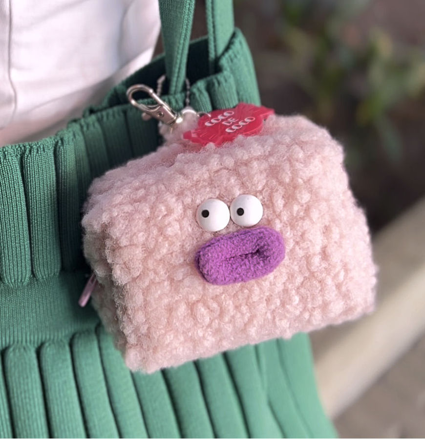 Oopsie Rosie Pouch
