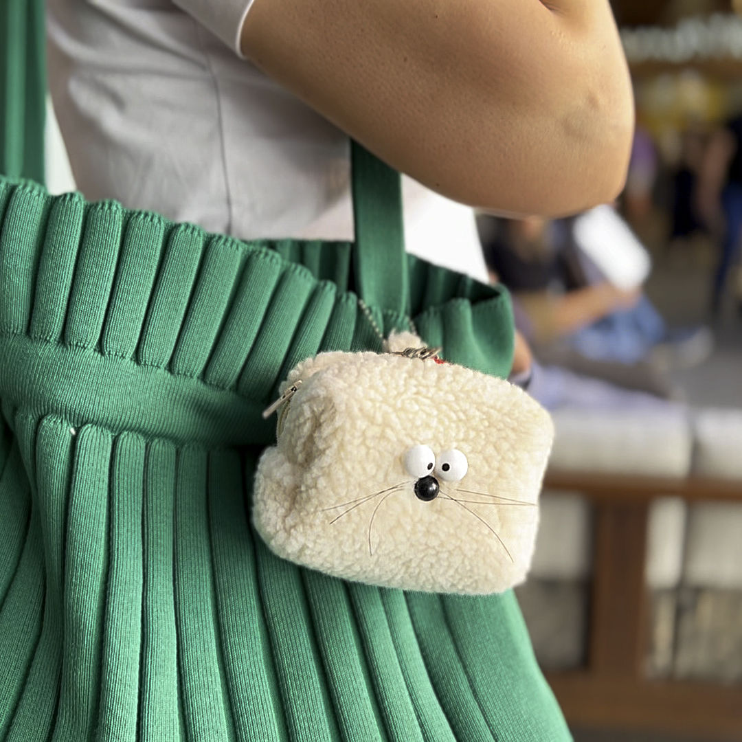 Pawmily Puri Pouch